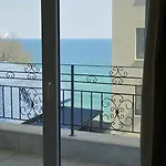 شقة атеа на плажа - Atea On The ابزور